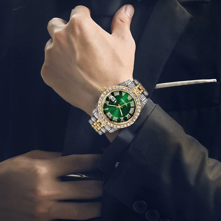 滿鉆日歷石英男表，原裝進口機芯，走時精準、性能穩定，水鉆裝潢表盤，令人一見傾心，型男紳士出行的標配！